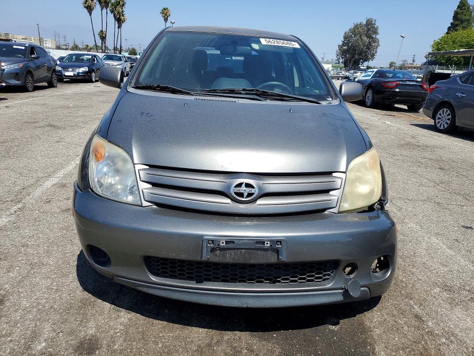 2005 Scion Xa VIN JTKKT624550091558 COPART salvage auction — FRONT END, CA - DIS/DLR/EXP APP FOR DUP CLEAN, sold $400 on 2026-07-24 (photo 5)