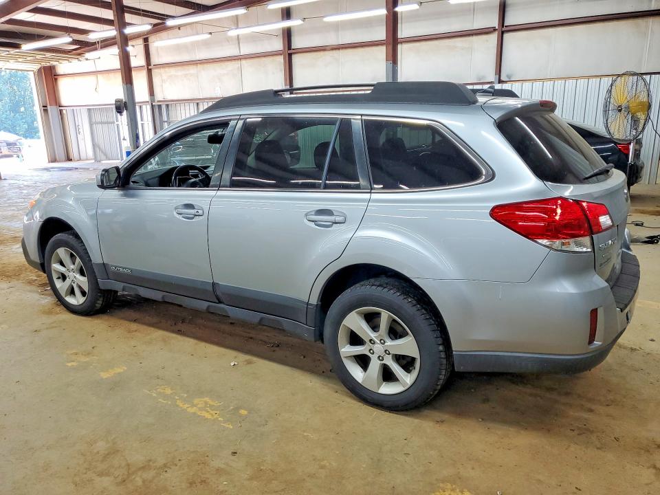 2014 Subaru Outback VIN 4S4BRCDC8E3305669 COPART salvage auction — REAR END, Nc - Salvage Certificate Of Title, sold $1,100 on 2026-07-29 (photo 2)
