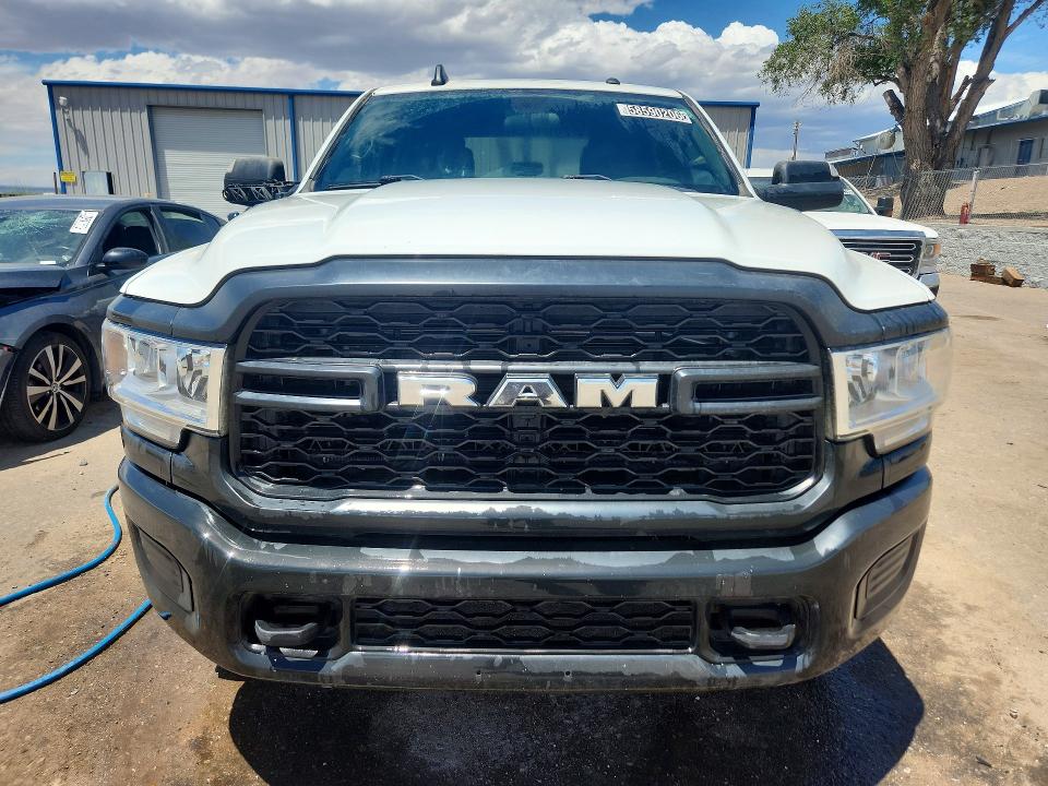 2022 Ram 2500 VIN 3C6UR5HJ6NG342855 COPART salvage auction — MINOR DENT/SCRATCHES, NM - CERTIFICATE OF TITLE (P), sold $11,300 on 2026-07-09 (photo 5)