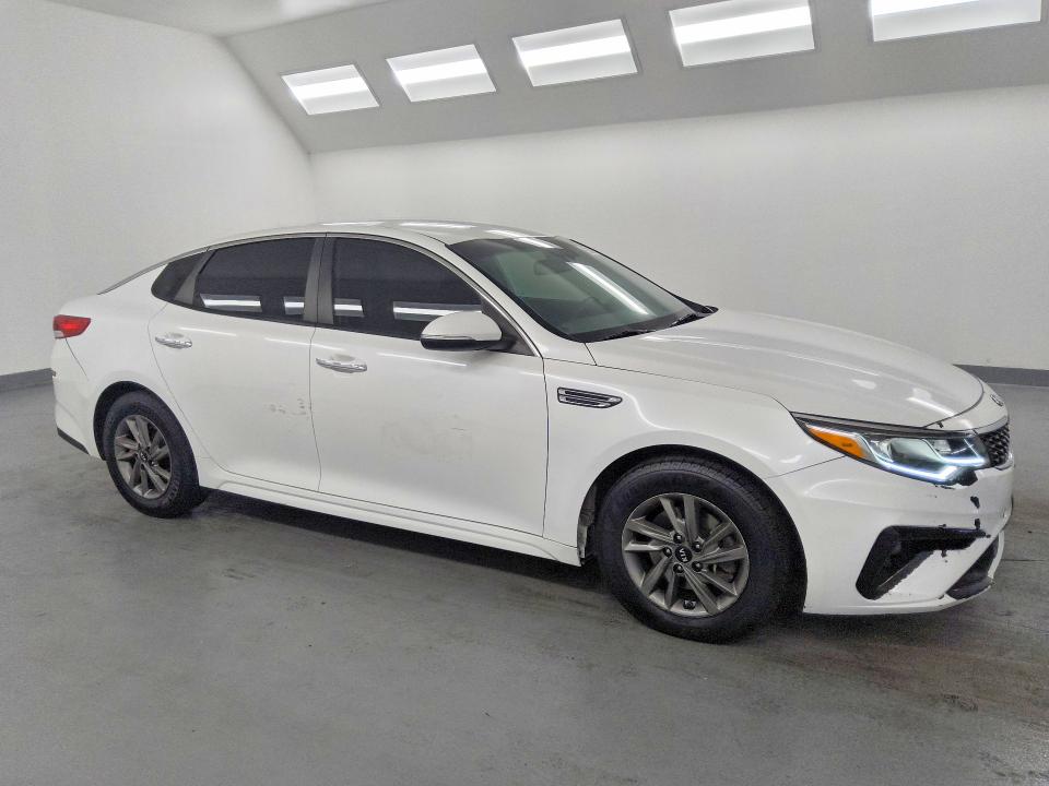2020 Kia Optima VIN 5XXGT4L30LG390541 COPART salvage auction — MINOR DENT/SCRATCHES, Ca - Certificate Of Title, sold $3,350 on 2026-07-07 (photo 4)