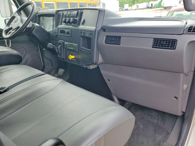 2026 International Mv-series VIN 1HTEUMML1TS681836 COPART salvage auction — ROOF, Il - Certificate Of Title, sold $72,500 on 2026-07-29 (photo 8)