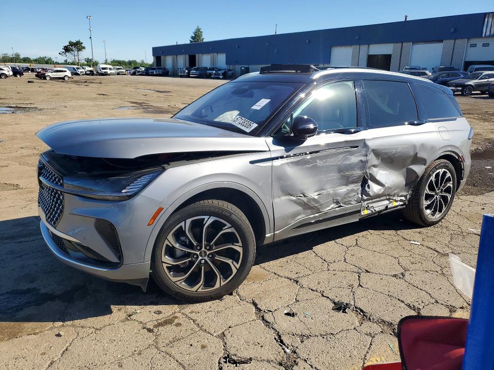 2025 Lincoln Nautilus VIN 5LMPJ8K49SJ951815 — COPART salvage auction photo