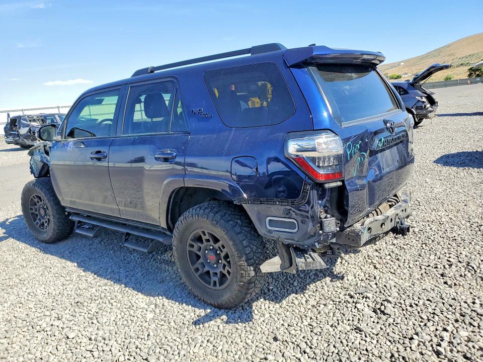 2023 Toyota 4runner VIN JTERU5JR4P6096529 COPART salvage auction — FRONT END, Nv - Salvage Title, sold $100 on 2026-07-30 (photo 2)