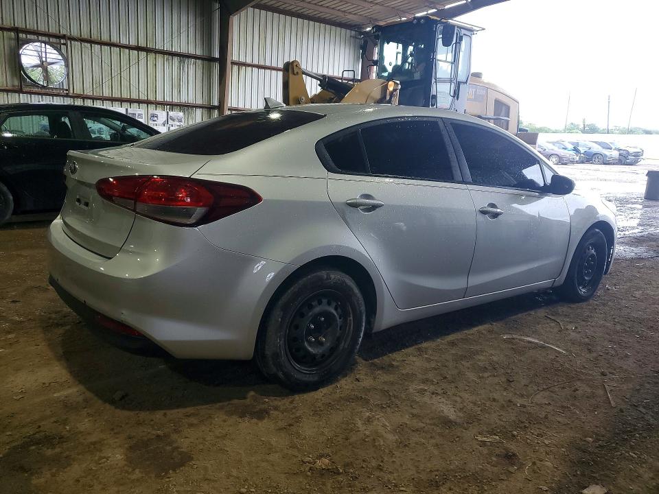 2018 Kia Forte VIN 3KPFK4A70JE209884 COPART salvage auction — MINOR DENT/SCRATCHES, Oh - Cert Of Title-Salvage (P), sold $5,700 on 2026-07-09 (photo 3)