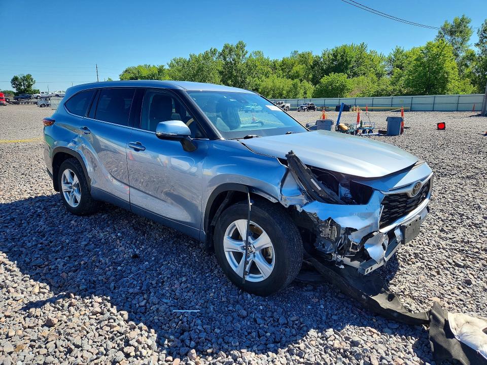 2021 Toyota Highlander VIN 5TDBZRBH8MS070760 COPART salvage auction — FRONT END, IL - SALVAGE CERTIFICATE, sold $9,700 on 2026-07-20 (photo 4)