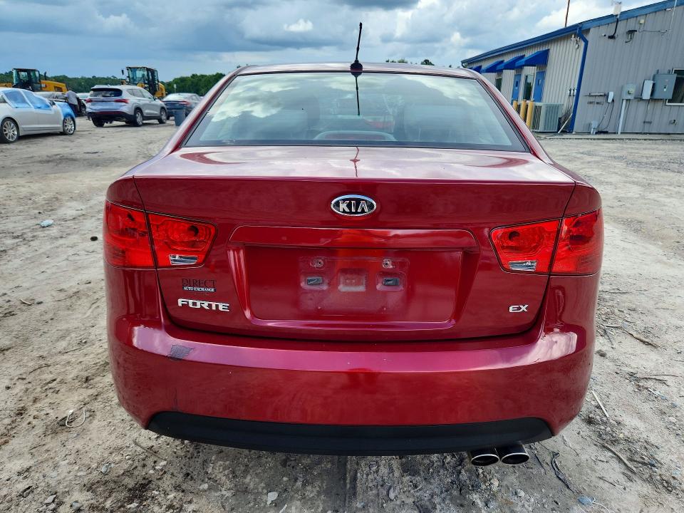 2012 Kia Forte VIN KNAFU4A20C5510133 COPART salvage auction — ROOF, FL - CERT OF TITLE SLVG REBUILDABLE, sold $900 on 2026-07-31 (photo 6)