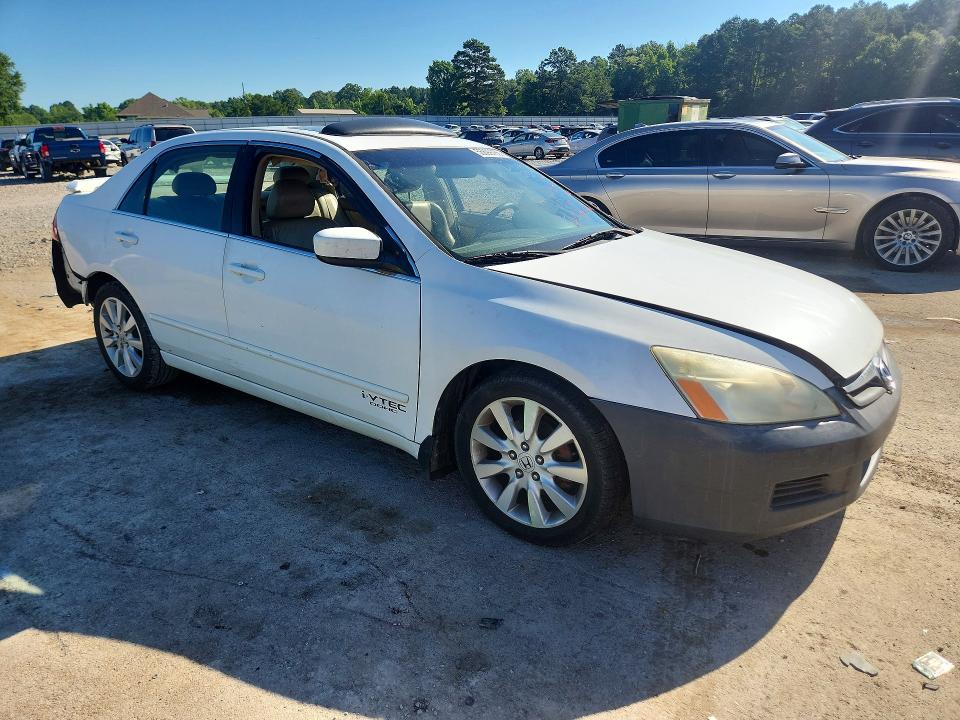 2007 Honda Accord VIN 1HGCM66527A027844 COPART salvage auction — SIDE, Ms - Cert Of Title-Salvaged, sold $325 on 2026-07-31 (photo 4)