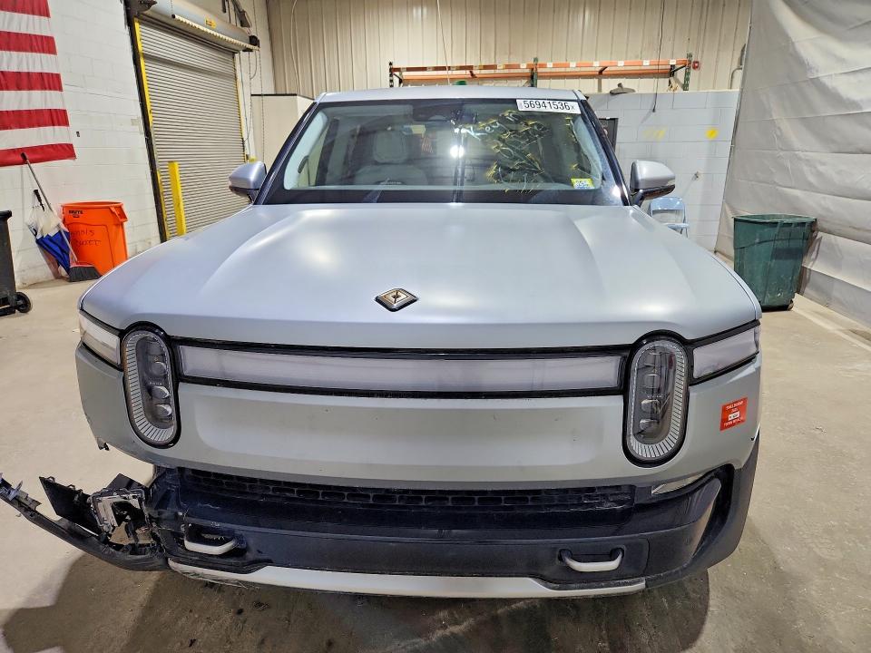 2024 Rivian R1t VIN 7FCTGCAA1RN030863 COPART salvage auction — FRONT END, Vt - Cert Of Title-Salvage Vehicle, sold $17,900 on 2026-08-20 (photo 5)