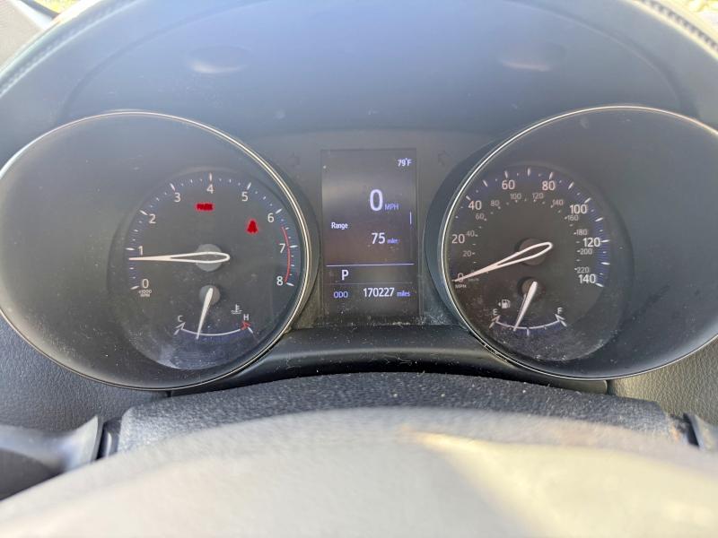 2019 Toyota C-hr VIN NMTKHMBXXKR067772 COPART salvage auction — NORMAL WEAR, Ct - Certificate Of Title (P), sold $5,800 on 2026-07-06 (photo 8)
