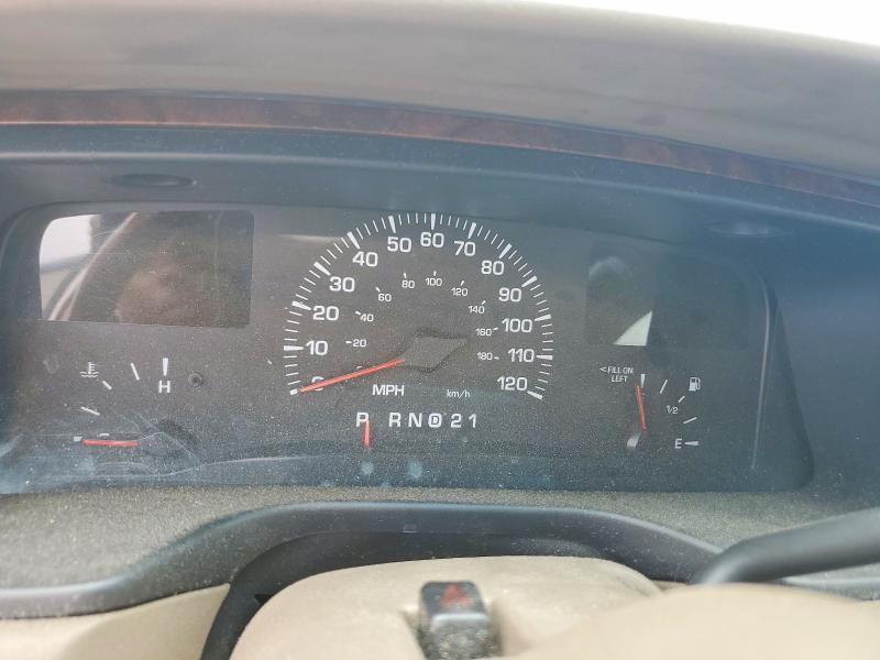 2002 Lincoln TOWN CAR VIN 1LNHM82W42Y611866 COPART salvage auction — REAR END, Tn - Salvage Certificate, sold $575 on 2026-07-09 (photo 9)