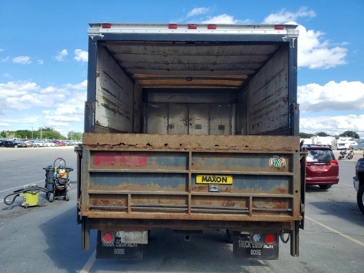 2003 Ford F-550 Super Duty VIN 1FDAF56S03EB73335 COPART salvage auction — Front End, ID - CERTIFICATE OF TITLE, sold $1,200 on 2026-06-30 (photo 6)