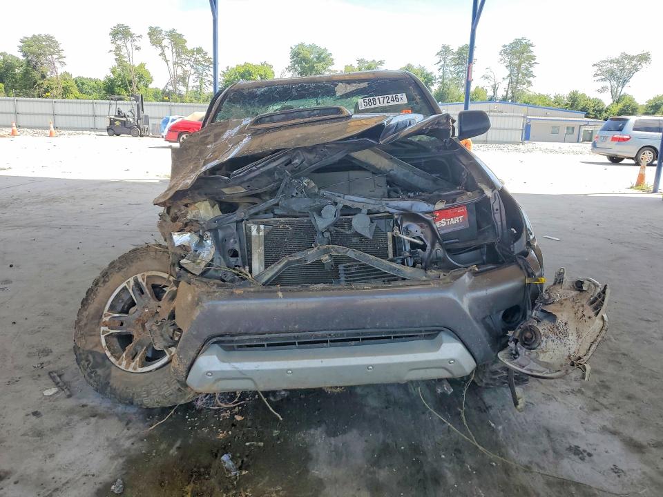 2015 Toyota Tacoma VIN 5TFLU4EN4FX122129 COPART salvage auction — ROLLOVER, Ga - Cert Of Title-Salvage, sold $850 on 2026-07-30 (photo 5)