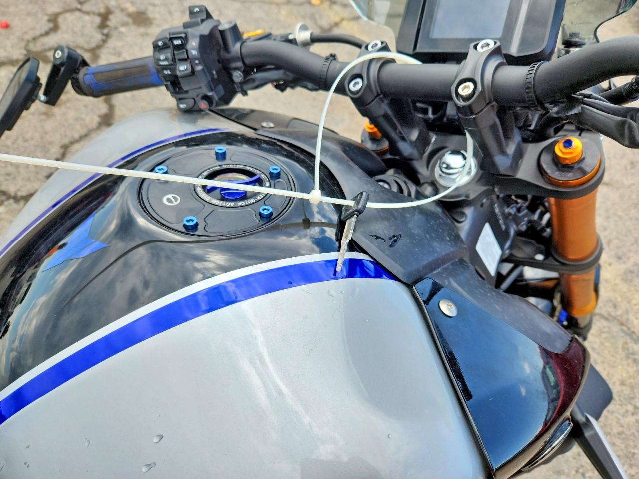 2023 Yamaha MT09 VIN JYARN72E7PA001348 COPART salvage auction — Side, PA - CERTIFICATE OF SALVAGE, sold $2,650 on 2026-07-09 (photo 8)