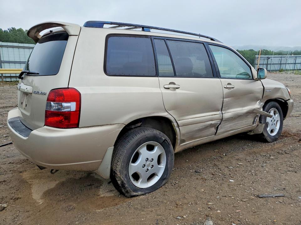 2004 Toyota Highlander VIN JTEEP21A740029243 COPART salvage auction — SIDE, VA - CERT OF TITLE - SALVAGE, sold $425 on 2026-07-24 (photo 3)