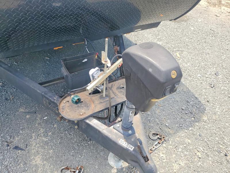 2015 Keystone Coleman VIN 4YDT2622XFH930746 COPART salvage auction — MINOR DENT/SCRATCHES, VA - CERTIFICATE OF TITLE, sold $40 on 2026-09-08 (photo 8)