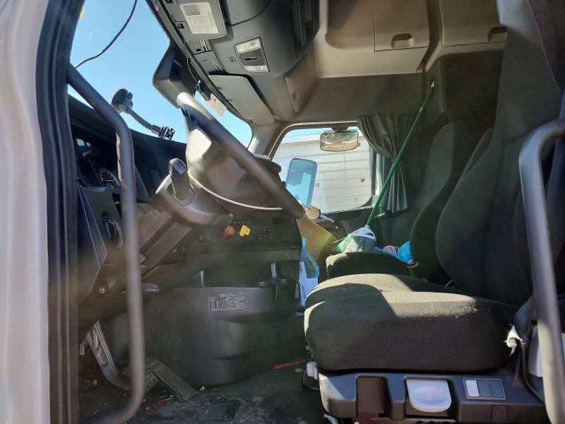 2023 Freightliner Cascadia 126 VIN 3AKJHHDV4PSNY2837 COPART salvage auction — SIDE, AZ - CERT OF TITLE - SALVAGE, sold $9,200 on 2026-07-23 (photo 5)