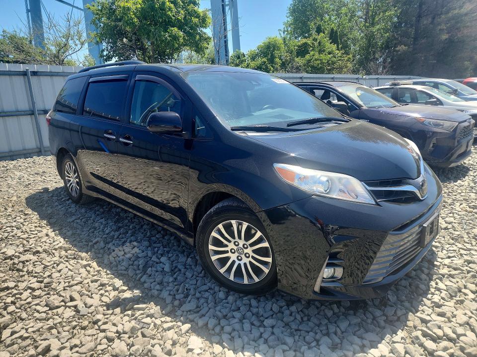 2020 Toyota VIN 5TDYZ3DC7LS031665 COPART salvage auction — NORMAL WEAR, Ny - Certificate Of Title (P), sold $11,500 on 2026-07-29 (photo 4)