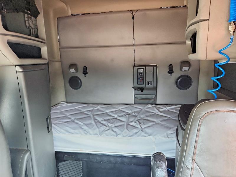 2021 Volvo Vnl VIN 4V4NC9EH1MN248335 COPART salvage auction — MINOR DENT/SCRATCHES, Ms - Certificate Of Title, sold $23,600 on 2026-07-28 (photo 6)
