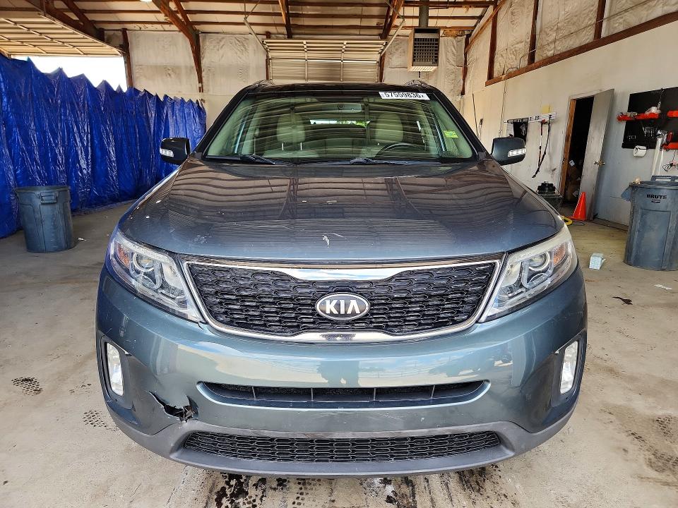2014 Kia Sorento VIN 5XYKUDA79EG525110 COPART salvage auction — MINOR DENT/SCRATCHES, Ky - Certificate Of Title, sold $800 on 2026-07-20 (photo 5)