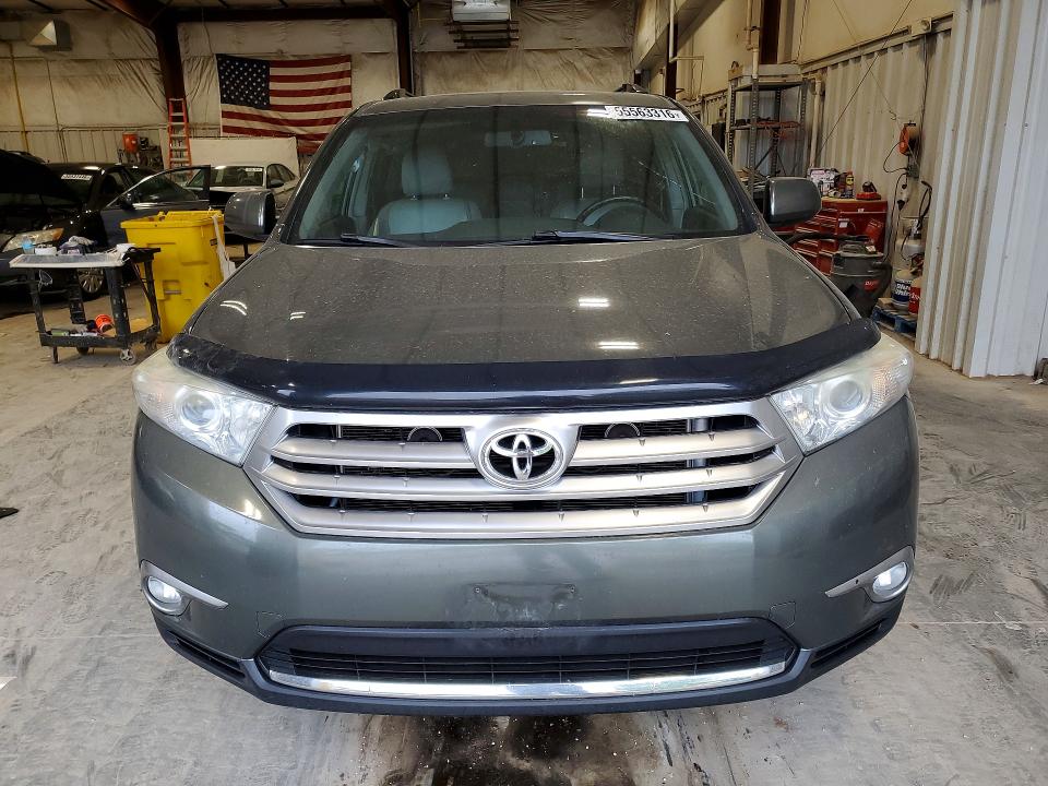 2013 Toyota Highlander VIN 5TDBK3EH4DS235524 COPART salvage auction — SIDE, Wi - Junked Vehicle Bill Of Sale, sold $2,150 on 2026-07-15 (photo 5)