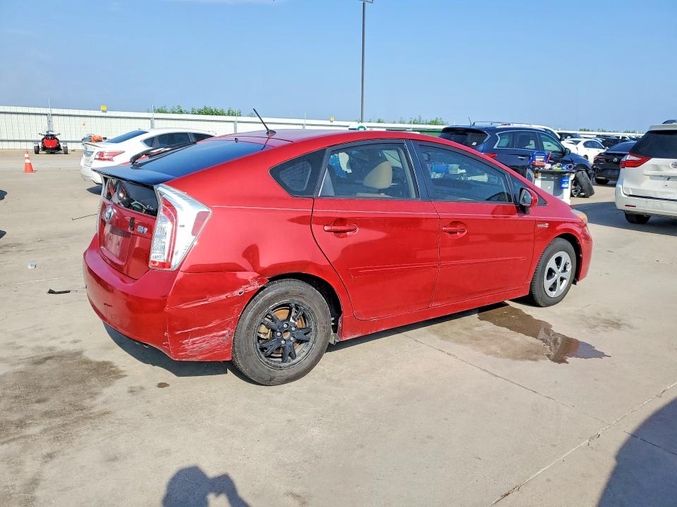 2015 Toyota Prius VIN JTDKN3DU8F1892168 COPART salvage auction — REAR END, Tx - Salvage Vehicle Title, sold $2,800 on 2026-07-25 (photo 3)