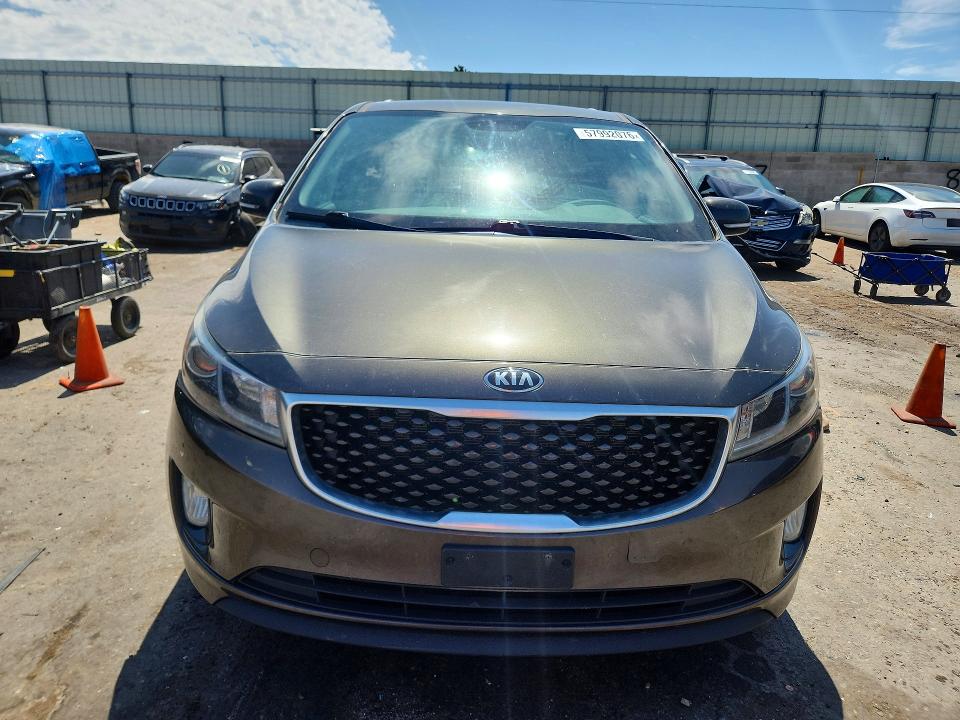 2016 Kia SEDONA VIN KNDMC5C18G6104026 COPART salvage auction — SIDE, Nm - Cert Of Title-Salvage, sold $200 on 2026-07-27 (photo 5)
