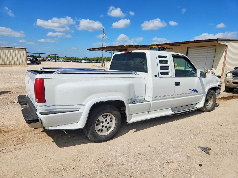 1997 Chevrolet Gmt-400 VIN 2GBEC19R0V1128775 COPART salvage auction — FRONT END, TX - CERTIFICATE OF TITLE, sold $1,500 on 2026-07-08 (photo 3)