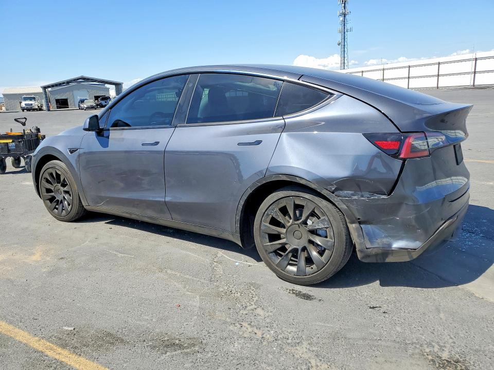 2022 Tesla Model y VIN 7SAYGDEE4NF386461 COPART salvage auction — REAR END, Ca - Salvage Certificate, sold $7,800 on 2026-08-27 (photo 2)