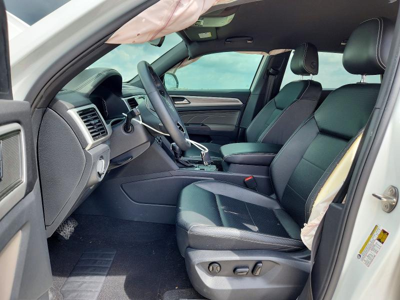 2022 Volkswagen Atlas VIN 1V2WE2CA8NC217232 COPART salvage auction — SIDE, Tx - Salvage Vehicle Title, sold $90 on 2026-08-20 (photo 7)