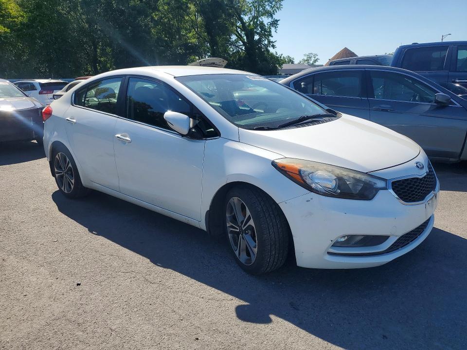 2016 Kia Forte VIN KNAFX4A80G5491066 COPART salvage auction — VANDALISM, NJ - CERT OF TITLE-SALVAGE, sold $1,100 on 2026-07-28 (photo 4)