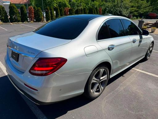 2020 Mercedes-benz E-klasse VIN WDDZF8EB9LA725227 COPART salvage auction — MINOR DENT/SCRATCHES, Ny - Certificate Of Title, sold $15,900 on 2026-07-09 (photo 3)