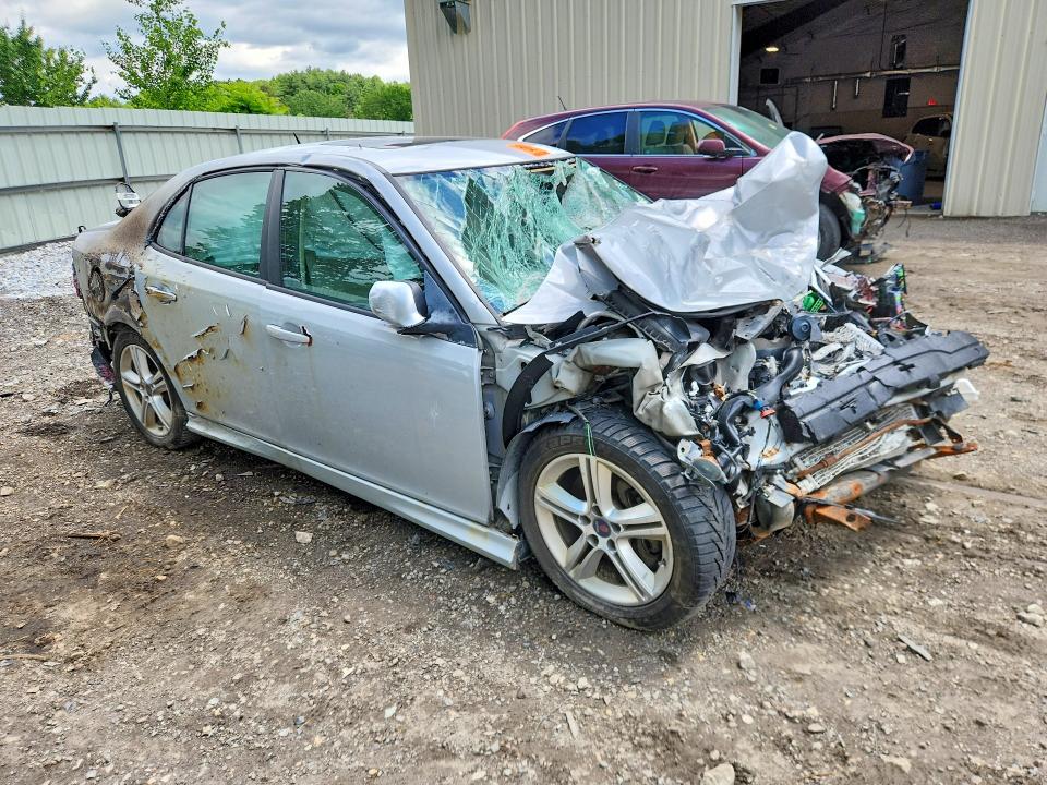 2010 Saab 9-3 VIN YS3FA4BY7A1609978 COPART salvage auction — FRONT END, Vt - Cert Of Title-Salvage Vehicle, sold $175 on 2026-08-10 (photo 4)