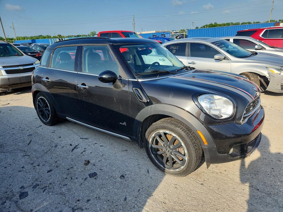 2015 Mini Cooper VIN WMWZC5C53FWP44360 COPART salvage auction — REAR END, IN - CERT OF TITLE-SALVAGE TITLE, sold $1,000 on 2026-07-31 (photo 4)