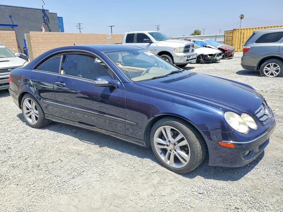 2008 Mercedes-benz Clk-klasse VIN WDBTJ56H38F241921 COPART salvage auction — NORMAL WEAR, Ca - Cert Of Title-Salvaged, sold $425 on 2026-07-29 (photo 4)