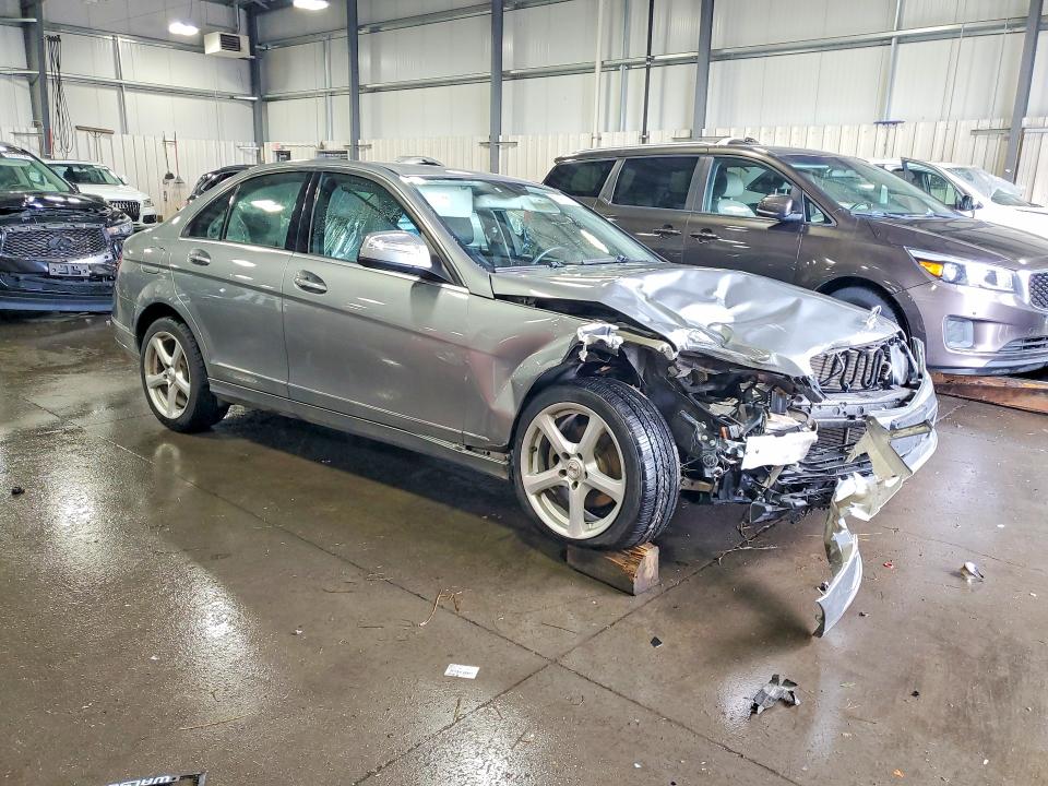 2009 Mercedes-benz C-klasse VIN WDDGF81XX9F204487 COPART salvage auction — FRONT END, Mn - Cert Of Title-Prior Salvage, sold $475 on 2026-08-18 (photo 4)