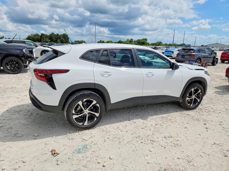 2025 Chevrolet VIN KL77LGEPXSC273241 COPART salvage auction — FRONT END, Tx - Salvage Vehicle Title, sold $5,900 on 2026-07-09 (photo 3)