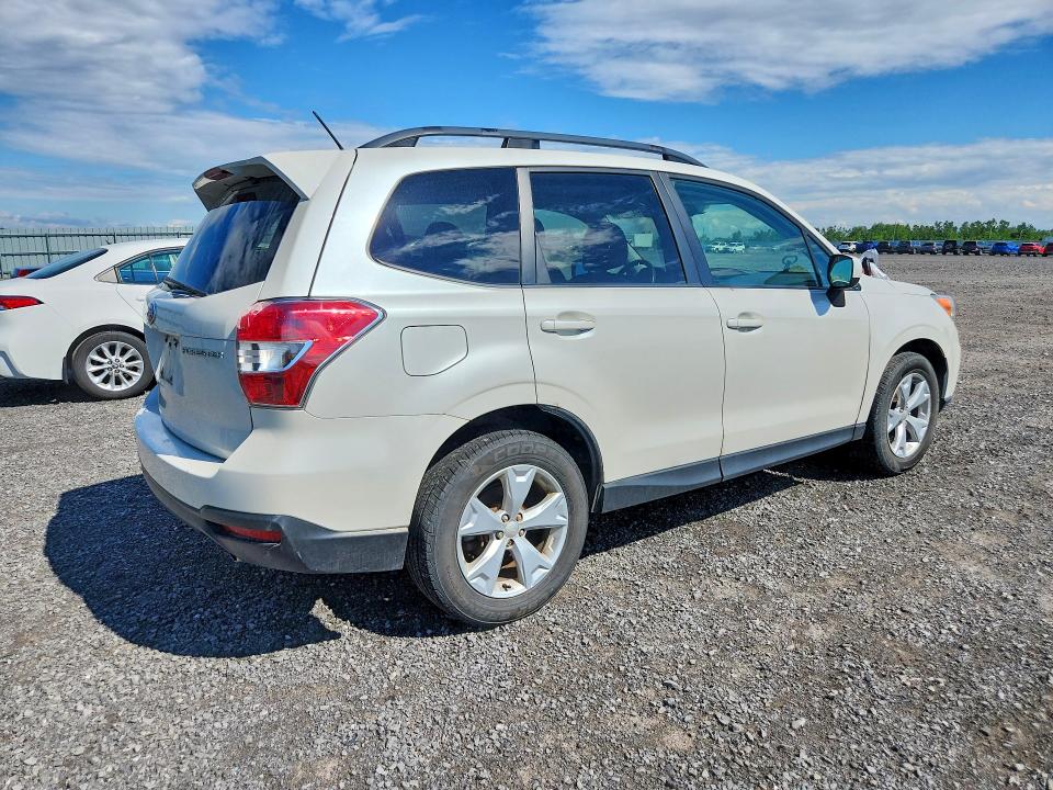 2015 Subaru Forester VIN JF2SJCNC0FH840656 COPART salvage auction — MINOR DENT/SCRATCHES, On - Permit No Brand - Unfit, sold $1,800 on 2026-07-21 (photo 3)