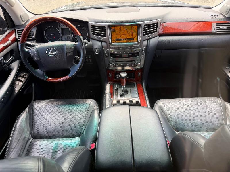 2011 Lexus Lx 570 VIN JTJHY7AX5B4082039 COPART salvage auction — MINOR DENT/SCRATCHES, MA - CERTIFICATE OF TITLE (P), sold $20,800 on 2026-07-14 (photo 9)