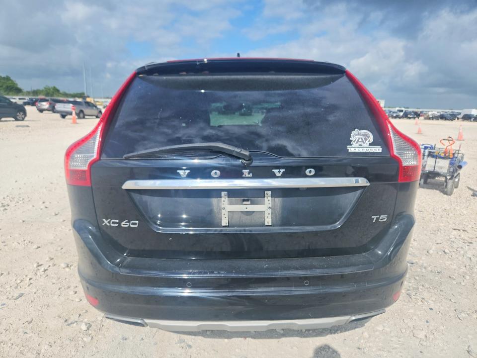 2017 Volvo VIN YV440MDUXH2166710 COPART salvage auction — UNDERCARRIAGE, Tx - Salvage Vehicle Title, sold $3,500 on 2026-07-23 (photo 6)