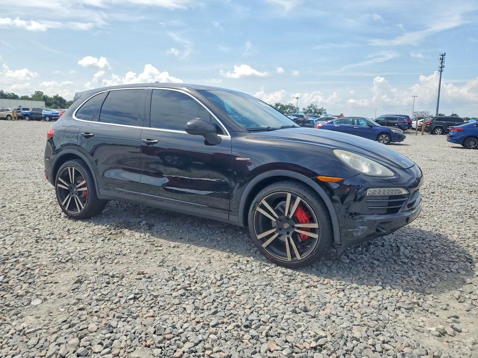 2013 Porsche VIN WP1AA2A24DLA07064 COPART salvage auction — SIDE, Fl - Cert Of Title Slvg Rebuildable, sold $4,050 on 2026-08-17 (photo 4)