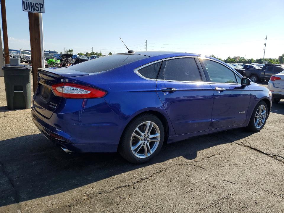 2015 Ford Fusion VIN 3FA6P0RU7FR169135 COPART salvage auction — MINOR DENT/SCRATCHES, Co - Dis/Dlr/Exp Only Clean Title, sold $2,350 on 2026-07-02 (photo 3)