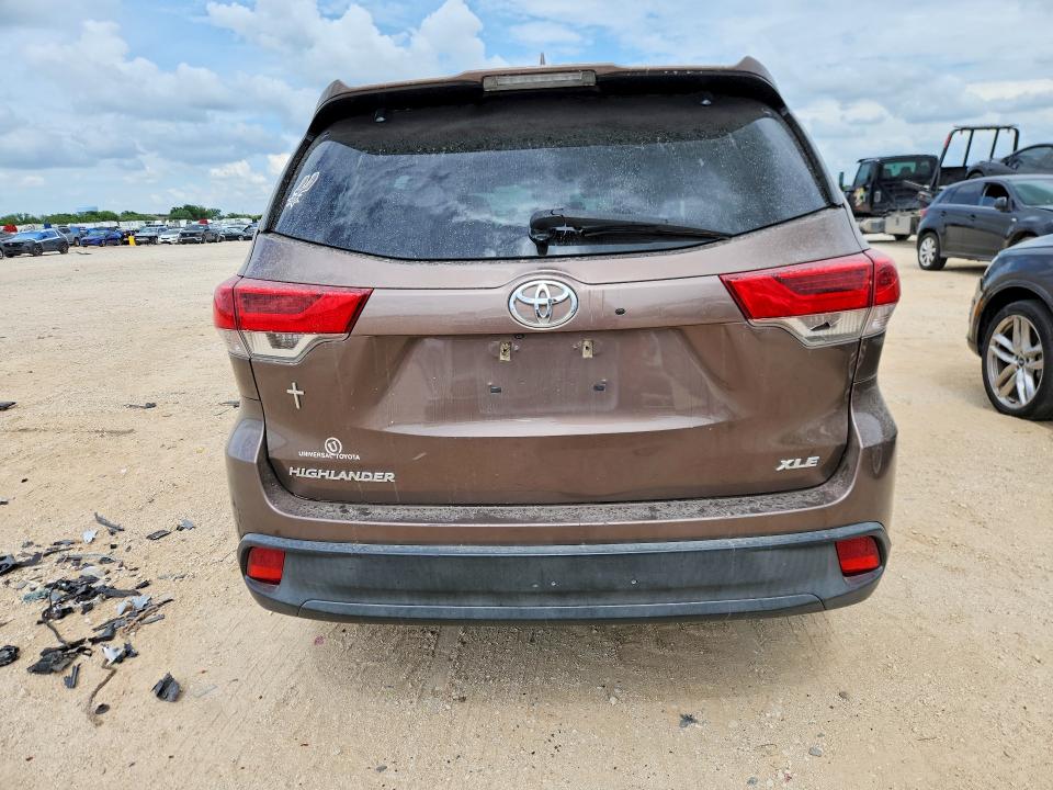2017 Toyota Highlander VIN 5TDKZRFH7HS226982 COPART salvage auction — FRONT END, Tx - Salvage Vehicle Title, sold $6,700 on 2026-07-30 (photo 6)