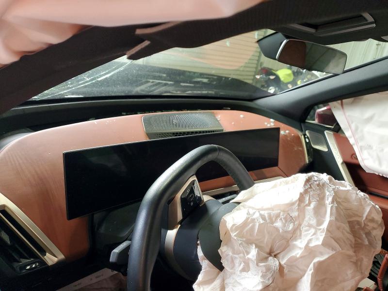 2022 BMW Ix VIN WB523CF03NCK59950 COPART salvage auction — FRONT END, Ny - Mv-907A Salvage Certificate, sold $6,700 on 2026-07-15 (photo 9)