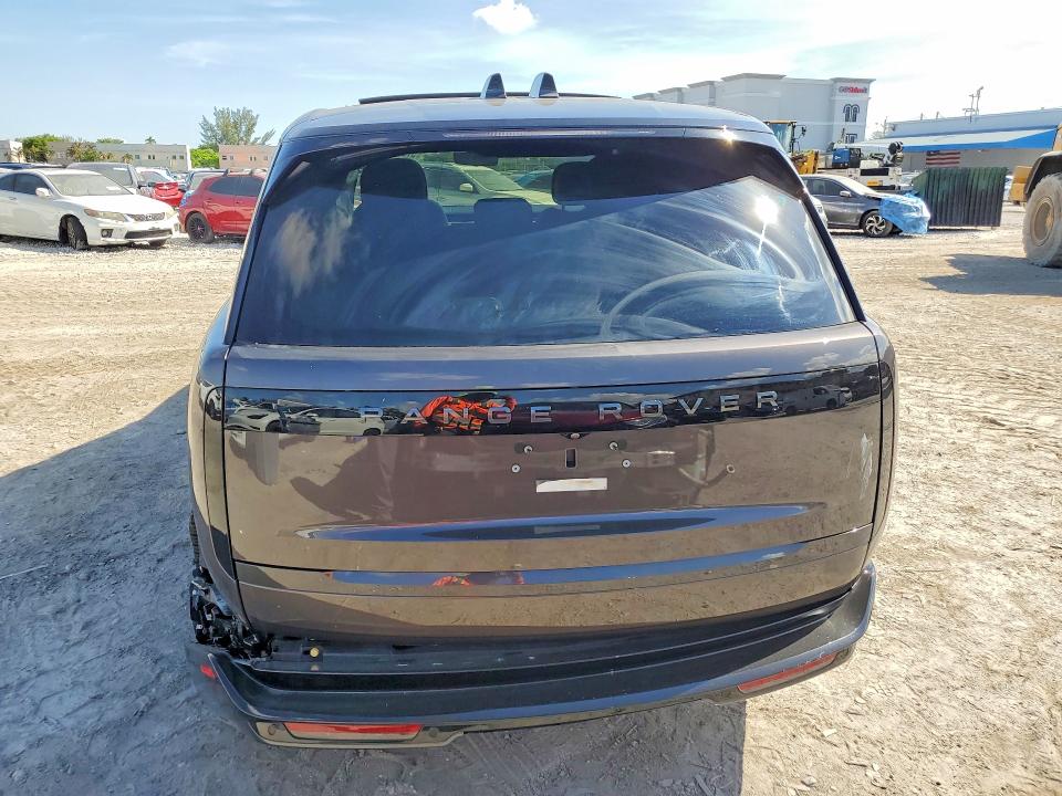 2025 Land rover RANGE ROVER VIN SALKPBFU1SA275084 COPART salvage auction — SIDE, Mi - Cert Of Title-Salvage Vehicle, sold $42,000 on 2026-07-14 (photo 6)