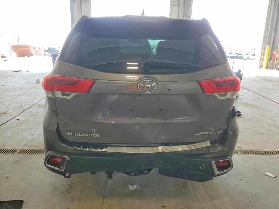 2017 Toyota Highlander VIN 5TDDZRFH9HS462459 COPART salvage auction — REAR END, Ne - Cert Of Title-Salvage, sold $10,800 on 2026-07-07 (photo 6)