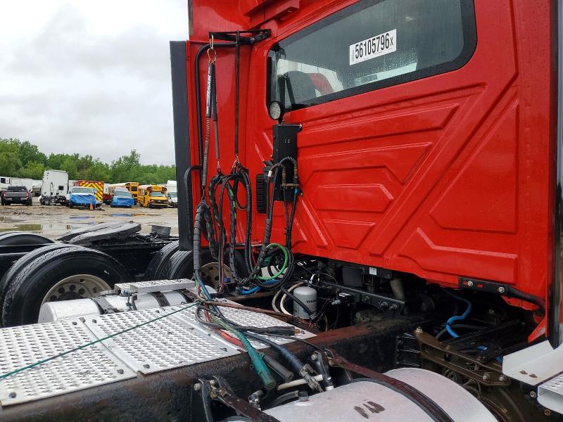 2020 International Rh613 VIN 3HSDXTZN1LN118901 COPART salvage auction — MECHANICAL, In - Certificate Of Title, sold $1,900 on 2026-07-07 (photo 6)
