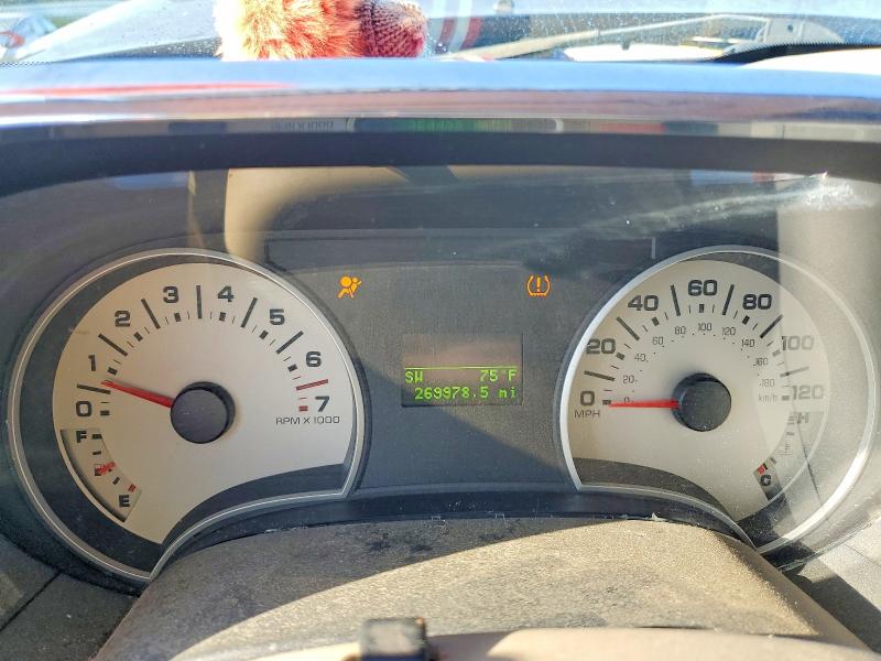 2007 Ford Explorer VIN 1FMEU74E27UA63074 COPART salvage auction — FRONT END, Nc - Salvage Certificate Of Title, sold $400 on 2026-08-29 (photo 9)