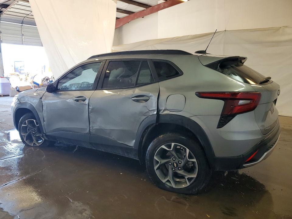 2024 Chevrolet Trax VIN KL77LHE2XRC174312 COPART salvage auction — SIDE, Tx - Salvage Vehicle Title, sold $1,950 on 2026-07-23 (photo 2)