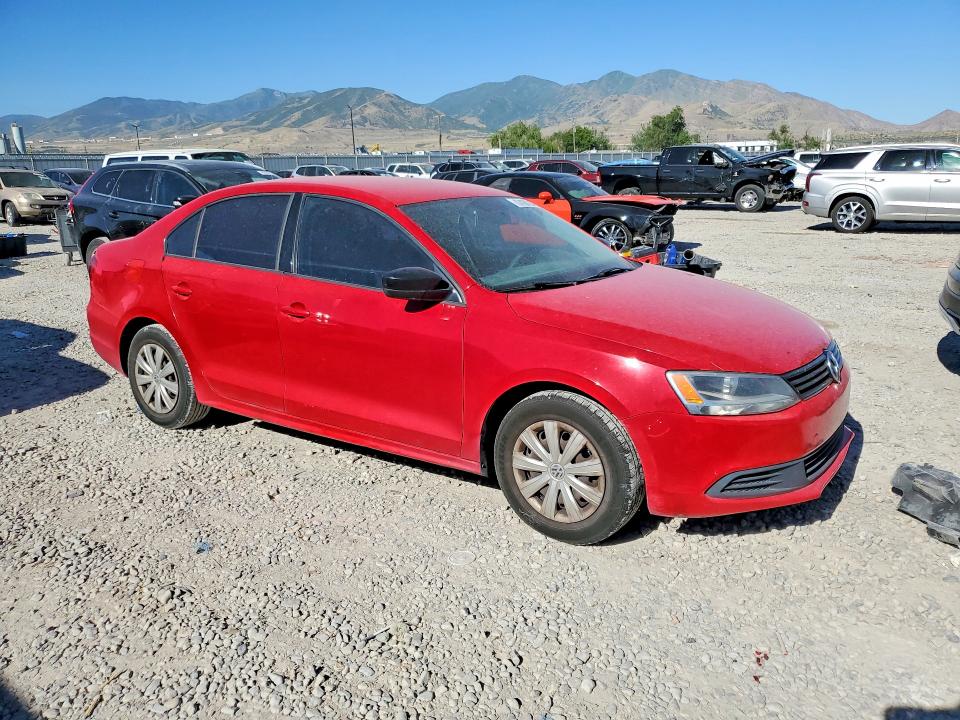 2014 Volkswagen Jetta VIN 3VW2K7AJ1EM407605 COPART salvage auction — MINOR DENT/SCRATCHES, UT - CERTIFICATE OF TITLE, sold $975 on 2026-07-10 (photo 4)