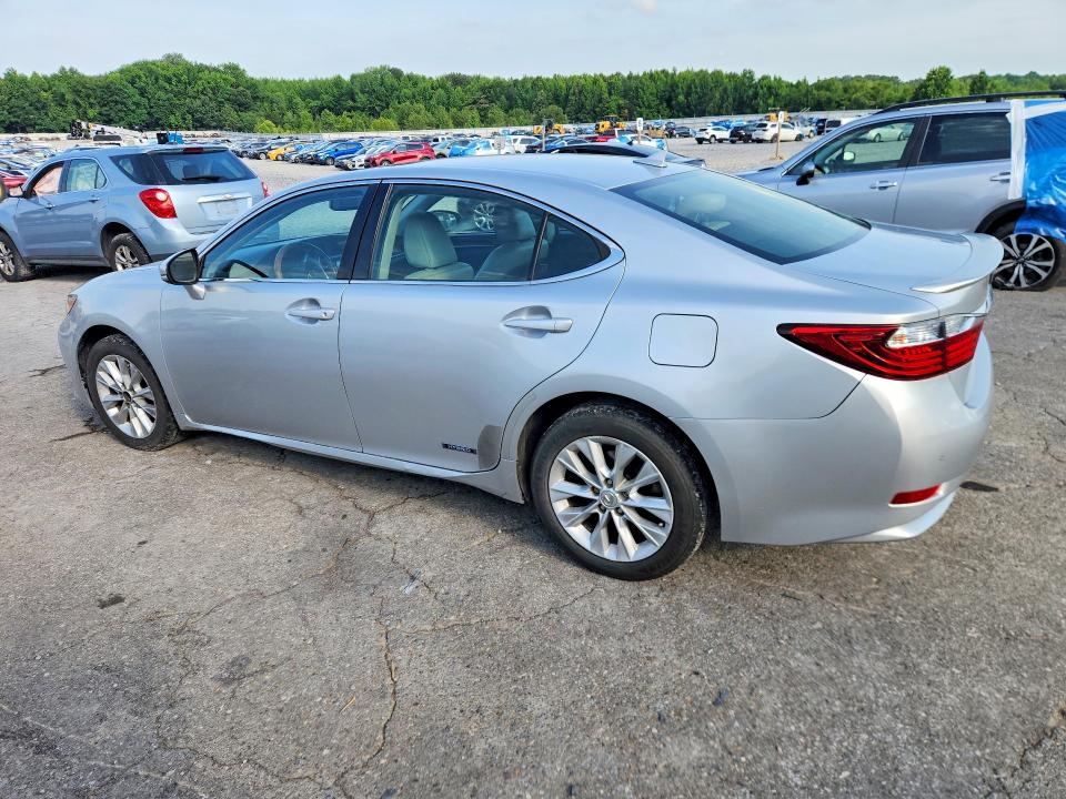 2014 Lexus VIN JTHBW1GG0E2044915 COPART salvage auction — MINOR DENT/SCRATCHES, Tn - Certificate Of Title, sold $6,800 on 2026-07-28 (photo 2)